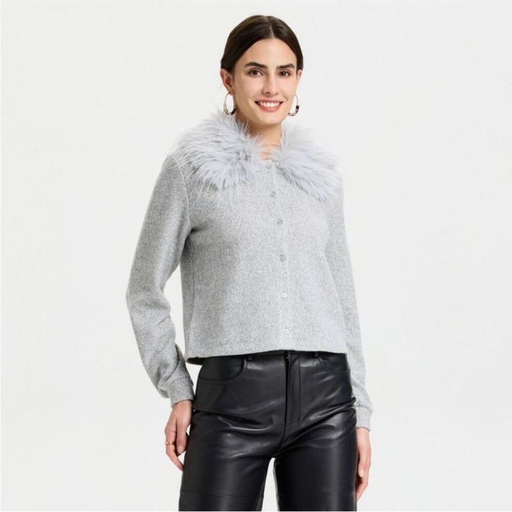 NEW WITH TAGS Large a new day Faux Fur Collar Grey Button Cardigan